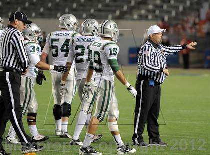 Thumbnail 1 in De La Salle vs. Centennial (CIF State Open Final) photogallery.