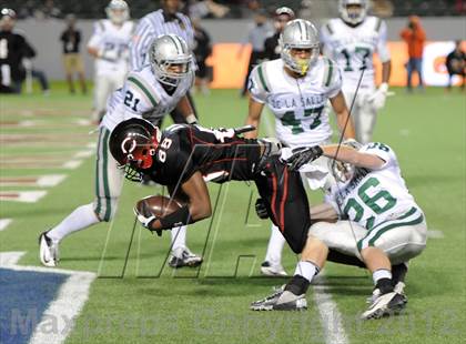 Thumbnail 2 in De La Salle vs. Centennial (CIF State Open Final) photogallery.