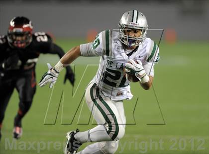 Thumbnail 2 in De La Salle vs. Centennial (CIF State Open Final) photogallery.