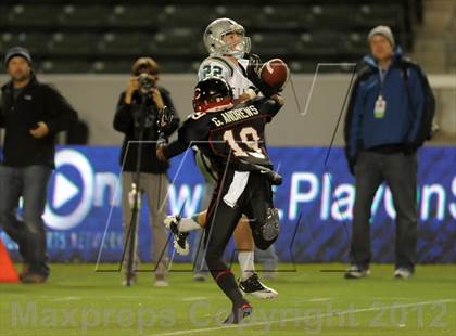 Thumbnail 3 in De La Salle vs. Centennial (CIF State Open Final) photogallery.