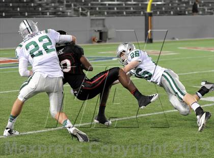 Thumbnail 1 in De La Salle vs. Centennial (CIF State Open Final) photogallery.