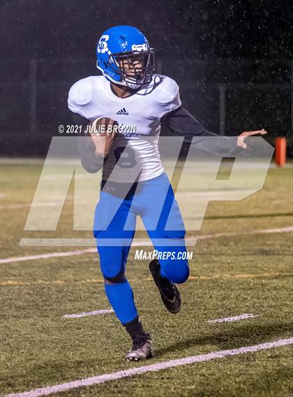 Thumbnail 1 in Indianapolis Shortridge @ Indianapolis Bishop Chatard (IHSAA 4A Sectional semi-final) photogallery.