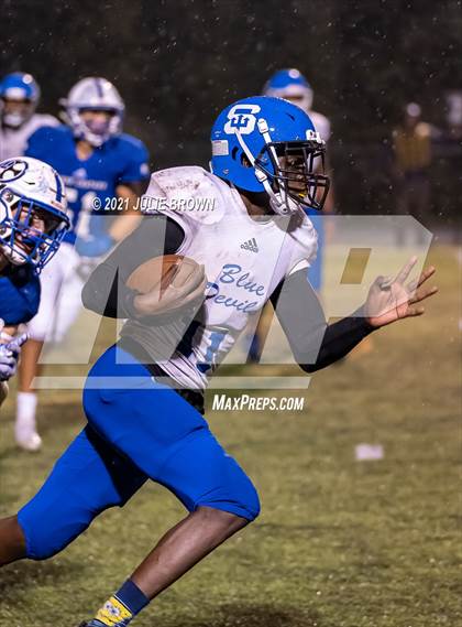 Thumbnail 2 in Indianapolis Shortridge @ Indianapolis Bishop Chatard (IHSAA 4A Sectional semi-final) photogallery.