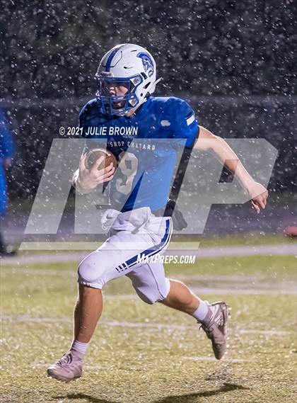 Thumbnail 2 in Indianapolis Shortridge @ Indianapolis Bishop Chatard (IHSAA 4A Sectional semi-final) photogallery.