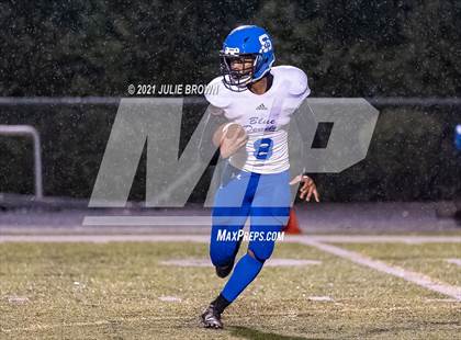 Thumbnail 3 in Indianapolis Shortridge @ Indianapolis Bishop Chatard (IHSAA 4A Sectional semi-final) photogallery.