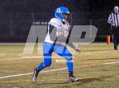Thumbnail 2 in Indianapolis Shortridge @ Indianapolis Bishop Chatard (IHSAA 4A Sectional semi-final) photogallery.