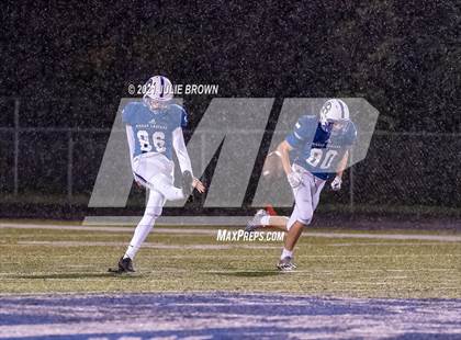 Thumbnail 2 in Indianapolis Shortridge @ Indianapolis Bishop Chatard (IHSAA 4A Sectional semi-final) photogallery.
