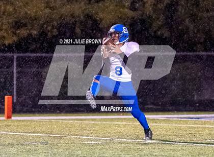 Thumbnail 1 in Indianapolis Shortridge @ Indianapolis Bishop Chatard (IHSAA 4A Sectional semi-final) photogallery.
