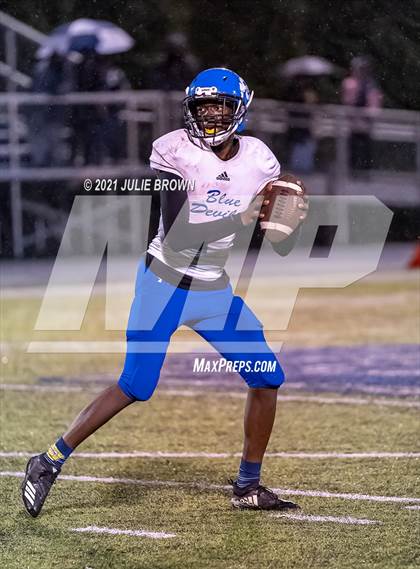 Thumbnail 3 in Indianapolis Shortridge @ Indianapolis Bishop Chatard (IHSAA 4A Sectional semi-final) photogallery.