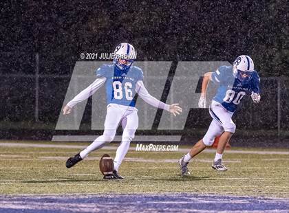Thumbnail 3 in Indianapolis Shortridge @ Indianapolis Bishop Chatard (IHSAA 4A Sectional semi-final) photogallery.