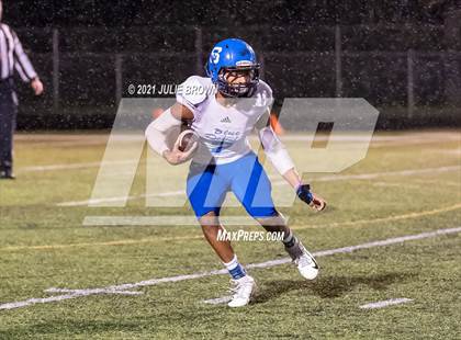 Thumbnail 3 in Indianapolis Shortridge @ Indianapolis Bishop Chatard (IHSAA 4A Sectional semi-final) photogallery.