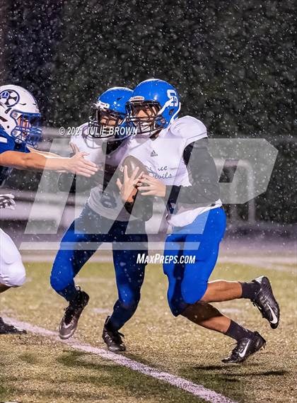 Thumbnail 2 in Indianapolis Shortridge @ Indianapolis Bishop Chatard (IHSAA 4A Sectional semi-final) photogallery.