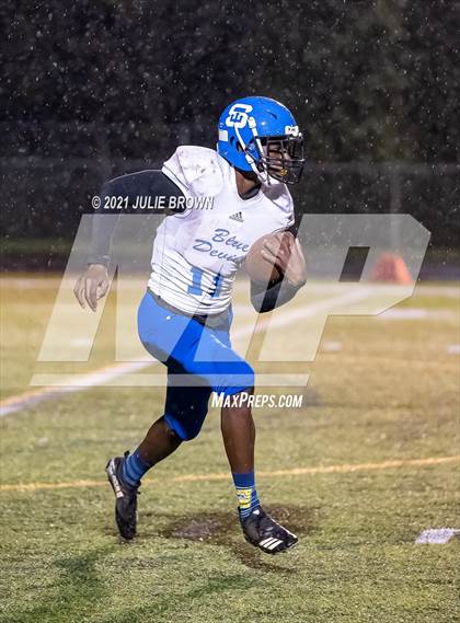 Thumbnail 1 in Indianapolis Shortridge @ Indianapolis Bishop Chatard (IHSAA 4A Sectional semi-final) photogallery.