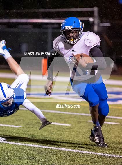 Thumbnail 3 in Indianapolis Shortridge @ Indianapolis Bishop Chatard (IHSAA 4A Sectional semi-final) photogallery.