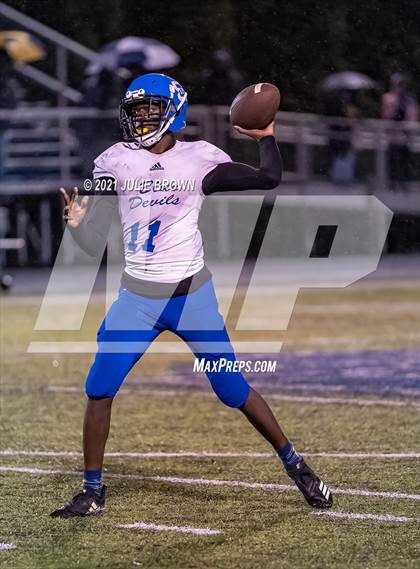 Thumbnail 3 in Indianapolis Shortridge @ Indianapolis Bishop Chatard (IHSAA 4A Sectional semi-final) photogallery.