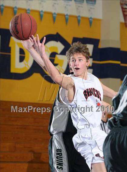 Thumbnail 1 in Ponderosa vs. Bella Vista (Trojan Toss-Up) photogallery.