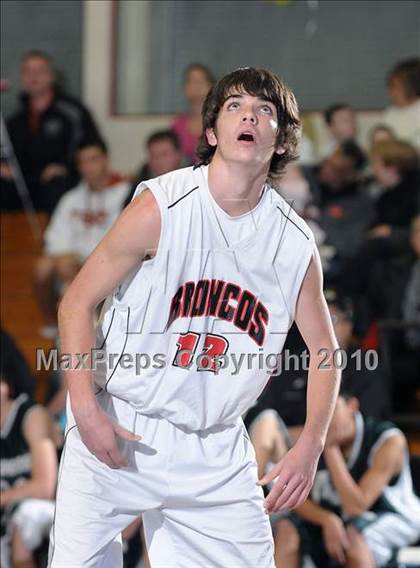Thumbnail 2 in Ponderosa vs. Bella Vista (Trojan Toss-Up) photogallery.