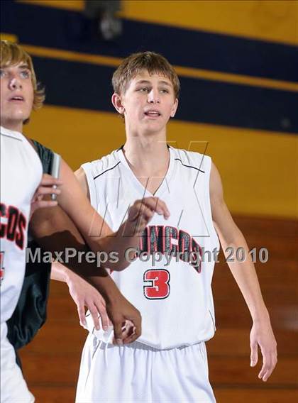 Thumbnail 3 in Ponderosa vs. Bella Vista (Trojan Toss-Up) photogallery.