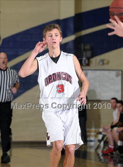 Thumbnail 1 in Ponderosa vs. Bella Vista (Trojan Toss-Up) photogallery.
