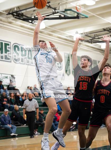 Thumbnail 3 in Clovis North vs Jesuit (MLK Classic) photogallery.