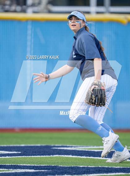 Thumbnail 2 in Sacred Heart Cathedral Preparatory @ Valley Christian photogallery.