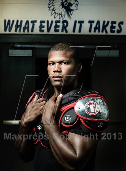 Thumbnail 3 in Gelen Robinson (Reebok Dynamic Athlete) photogallery.