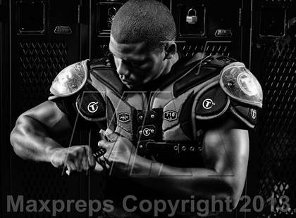 Thumbnail 1 in Gelen Robinson (Reebok Dynamic Athlete) photogallery.
