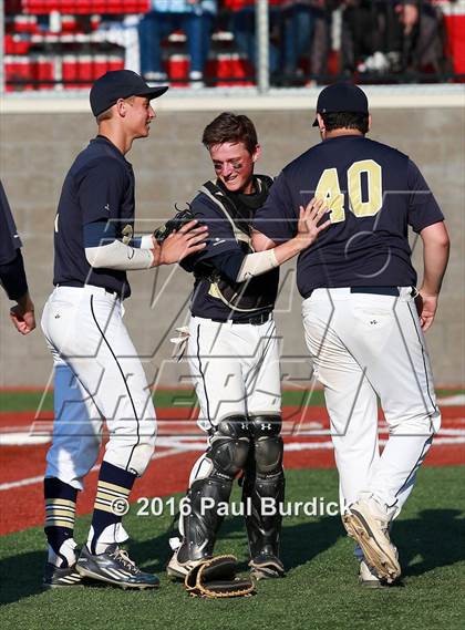 Thumbnail 2 in DuBois Central Catholic vs Vincentian Academy (PIAA Class A First Round) photogallery.