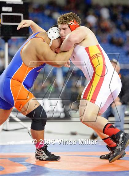 Thumbnail 2 in WIAA 3A 285 LB Championship photogallery.