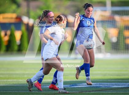 Thumbnail 1 in Rochester vs Stoney Creek (MHSAA D1 District Payoff) photogallery.