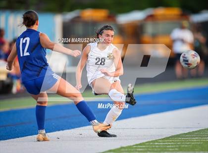 Thumbnail 2 in Rochester vs Stoney Creek (MHSAA D1 District Payoff) photogallery.