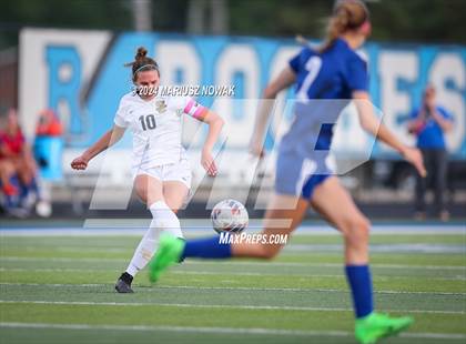 Thumbnail 2 in Rochester vs Stoney Creek (MHSAA D1 District Payoff) photogallery.