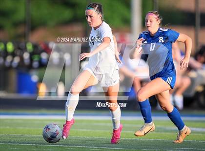 Thumbnail 1 in Rochester vs Stoney Creek (MHSAA D1 District Payoff) photogallery.
