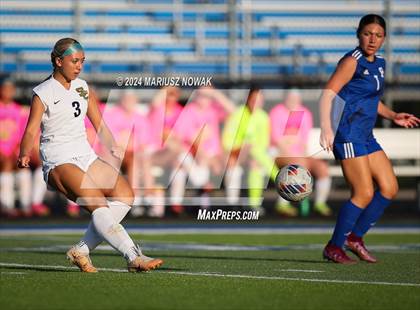 Thumbnail 3 in Rochester vs Stoney Creek (MHSAA D1 District Payoff) photogallery.