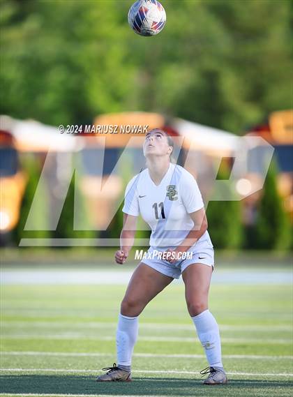 Thumbnail 2 in Rochester vs Stoney Creek (MHSAA D1 District Payoff) photogallery.