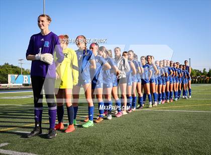 Thumbnail 3 in Rochester vs Stoney Creek (MHSAA D1 District Payoff) photogallery.