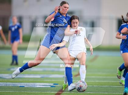 Thumbnail 2 in Rochester vs Stoney Creek (MHSAA D1 District Payoff) photogallery.