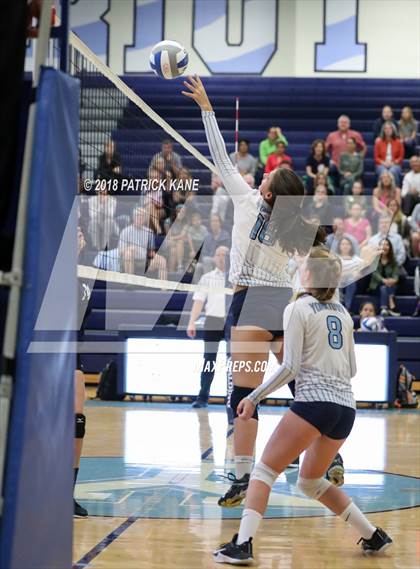 Thumbnail 2 in Washington-Lee @ Yorktown photogallery.