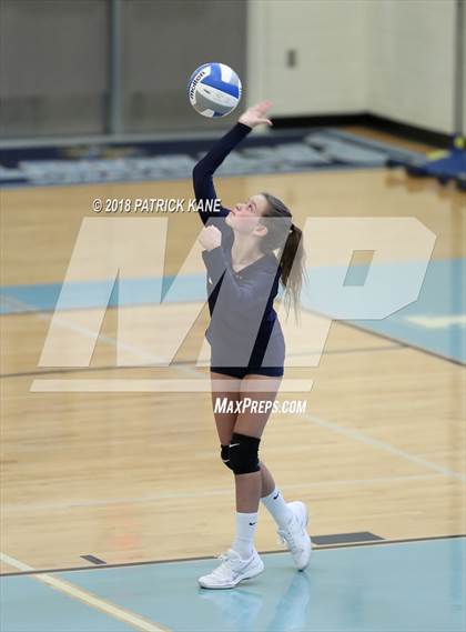 Thumbnail 3 in Washington-Lee @ Yorktown photogallery.