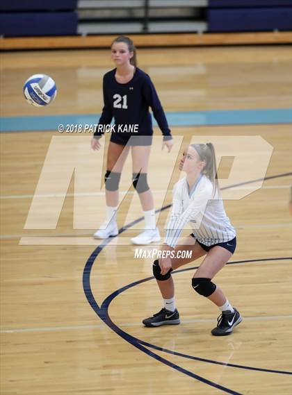 Thumbnail 3 in Washington-Lee @ Yorktown photogallery.