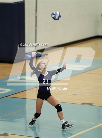 Thumbnail 3 in Washington-Lee @ Yorktown photogallery.
