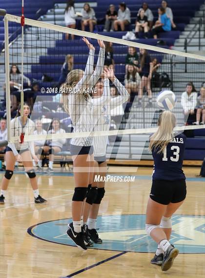 Thumbnail 3 in Washington-Lee @ Yorktown photogallery.