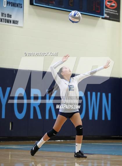 Thumbnail 2 in Washington-Lee @ Yorktown photogallery.