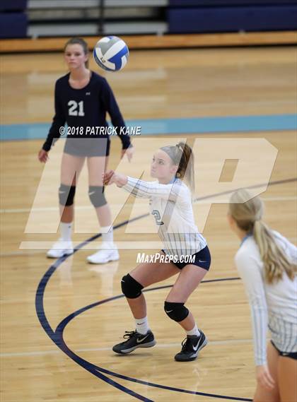 Thumbnail 2 in Washington-Lee @ Yorktown photogallery.