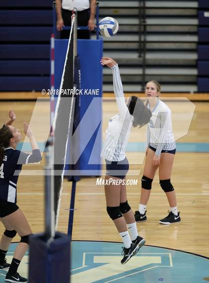 Thumbnail 3 in Washington-Lee @ Yorktown photogallery.