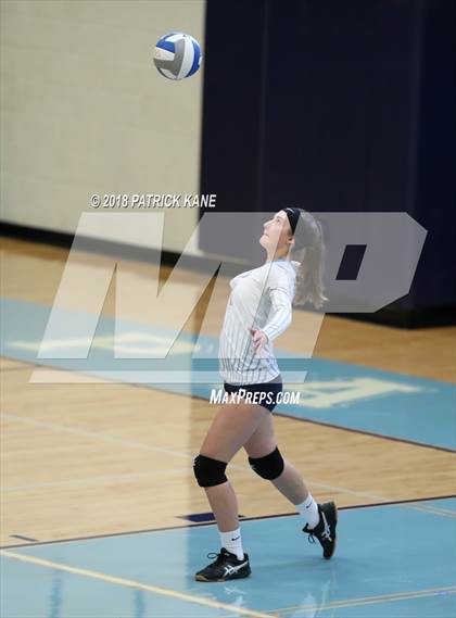 Thumbnail 1 in Washington-Lee @ Yorktown photogallery.