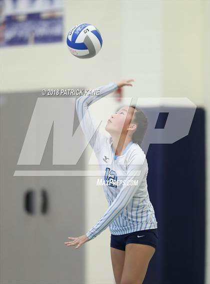 Thumbnail 1 in Washington-Lee @ Yorktown photogallery.