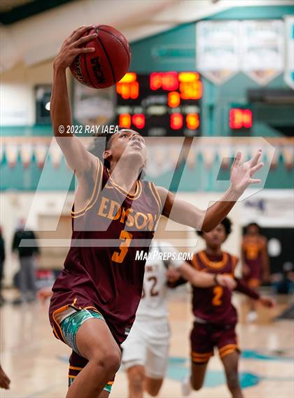 Thumbnail 2 in Edison vs. Whitney (Simply Basketball Showcase) photogallery.