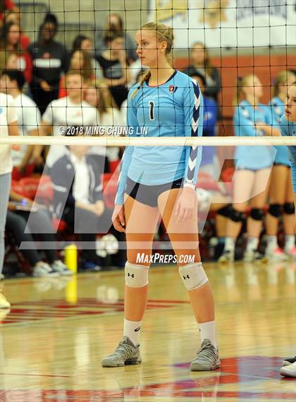 Thumbnail 2 in Marymount @ Mater Dei (CIF State Open Division Regional Final) photogallery.