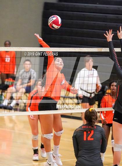 Thumbnail 1 in California vs. Pittsburg (CIF NCS D1 Playoff Round 1) photogallery.